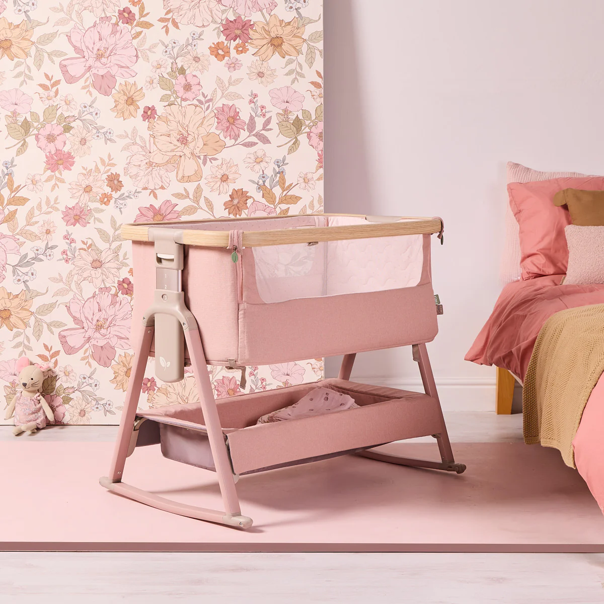 Tutti Bambini CoZee Air 2 Bedside Crib - Image 2