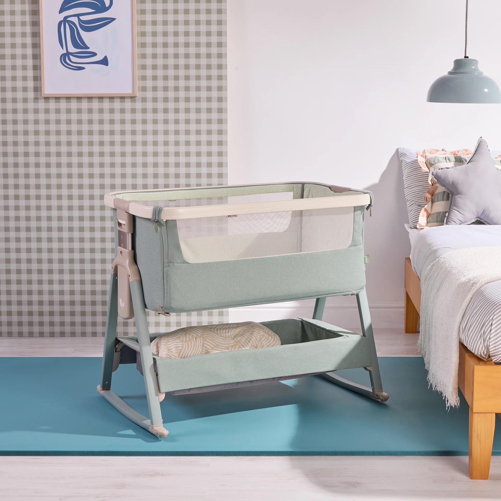Tutti Bambini CoZee Air 2 Bedside Crib - Image 9