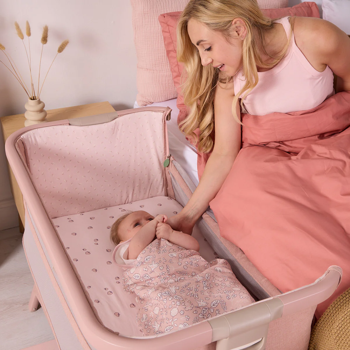 Tutti Bambini CoZee Zen Bedside Crib - Image 6
